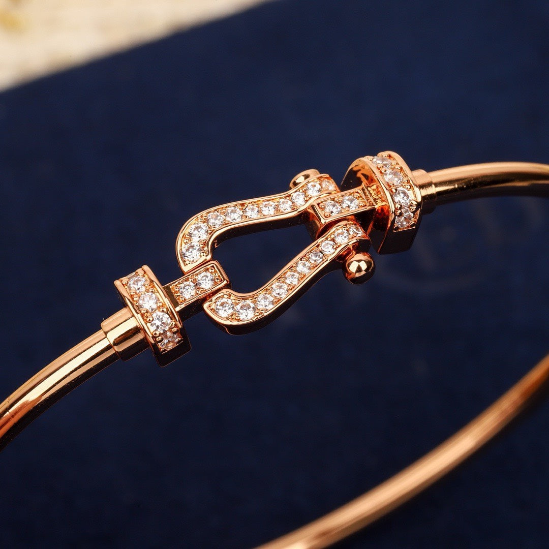 Fred's horseshoe bracelet