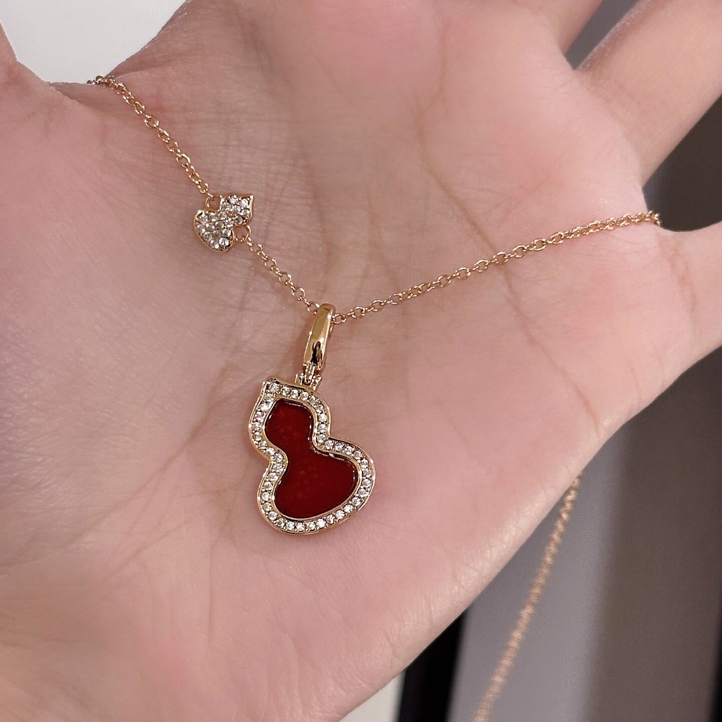 Qeelin Red Agate Gourd necklace