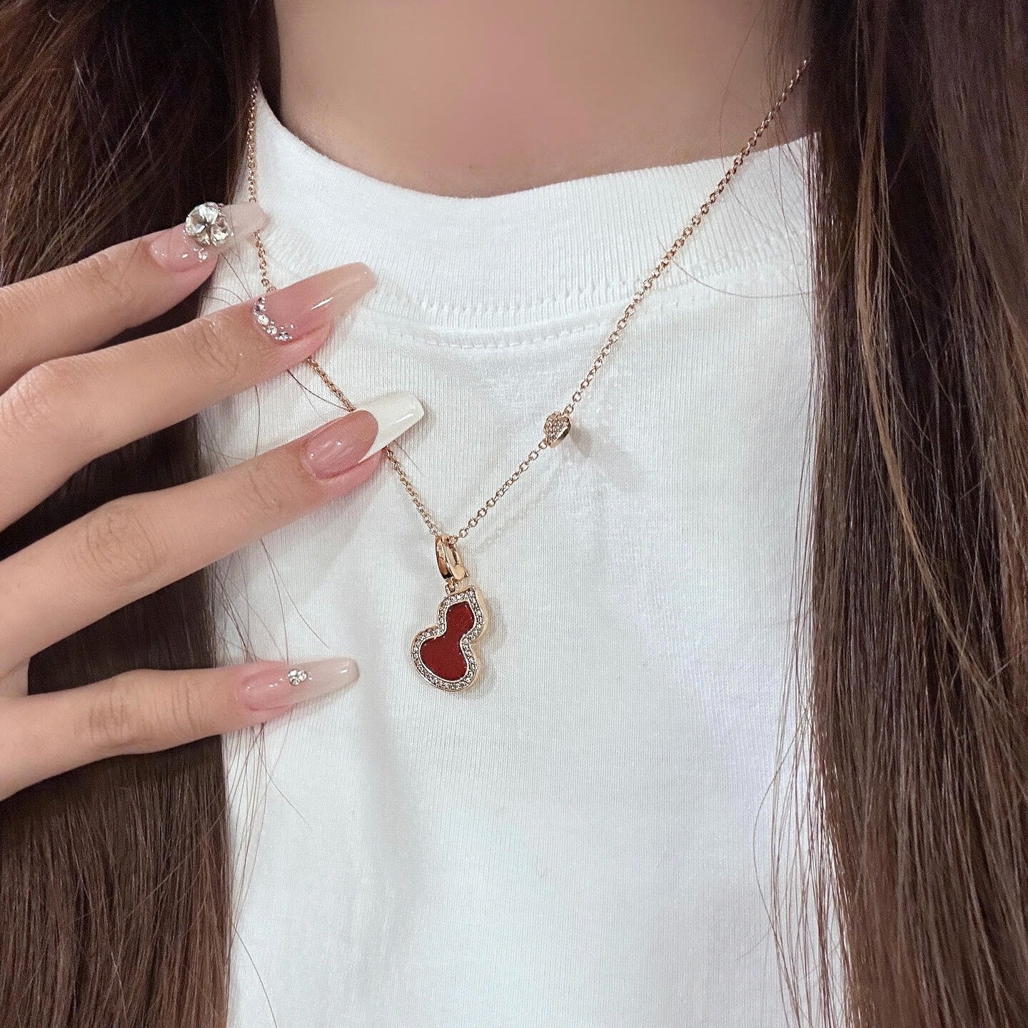 Qeelin Red Agate Gourd necklace