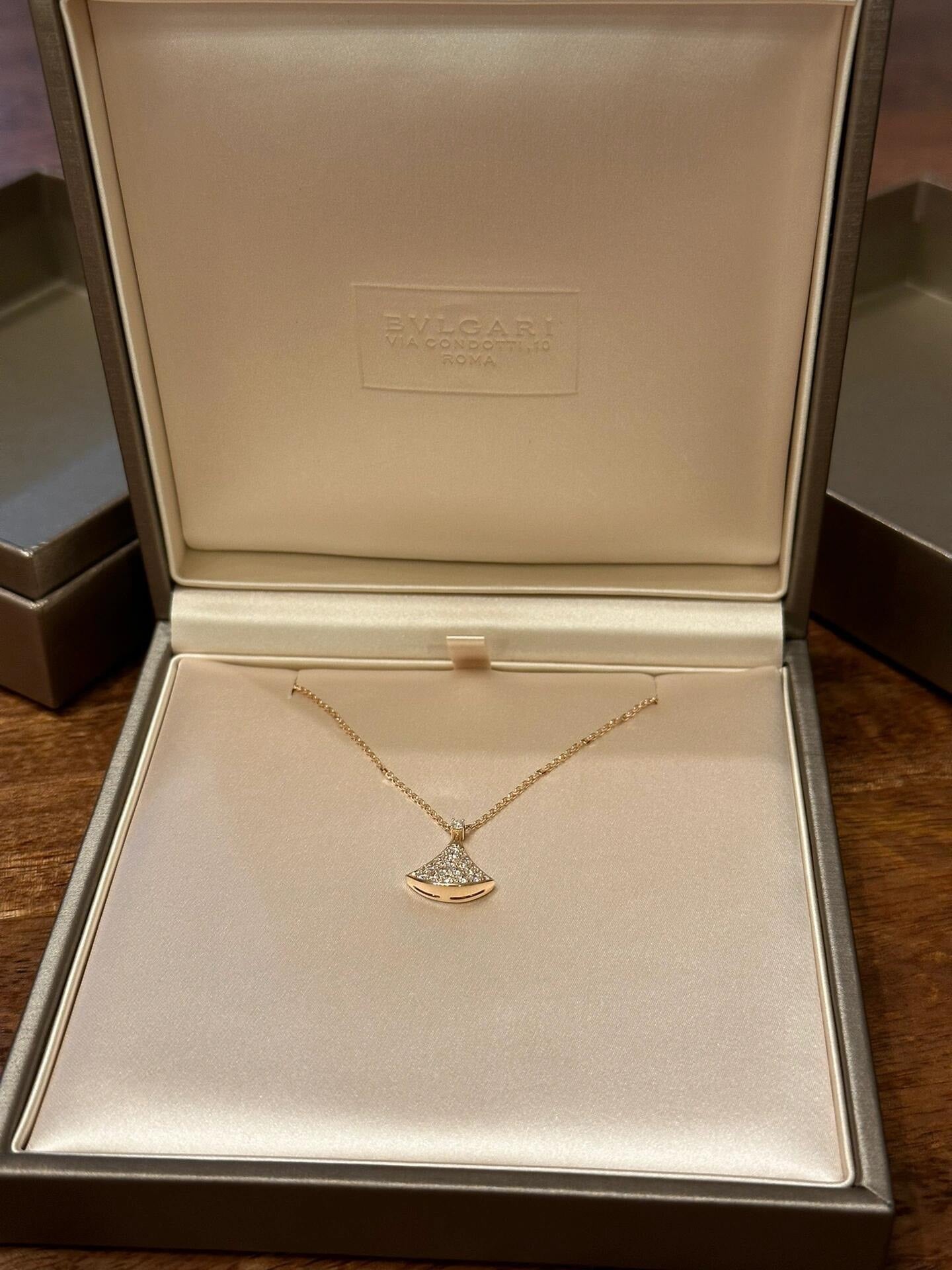 Bvlgari rose gold full diamond fan necklace