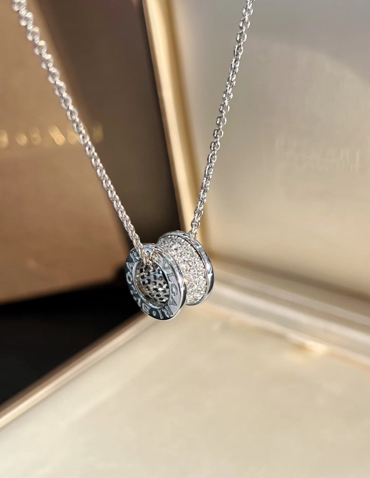 Bvlgari spring necklace