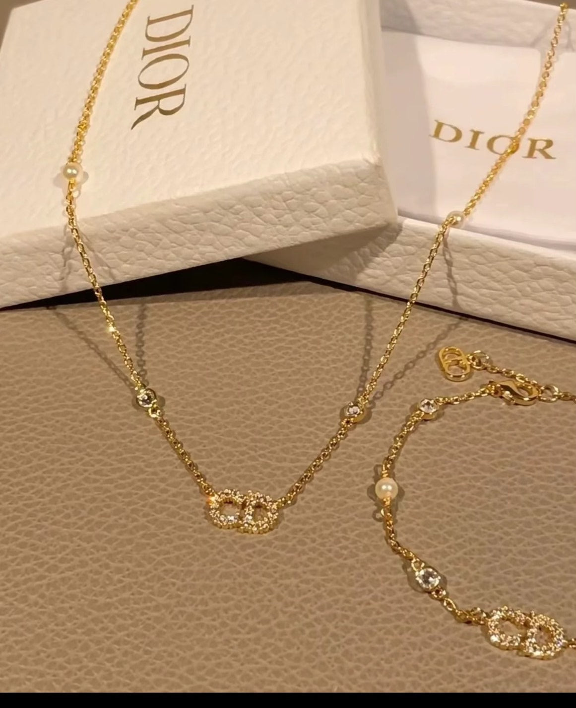 DiorCD hand chain