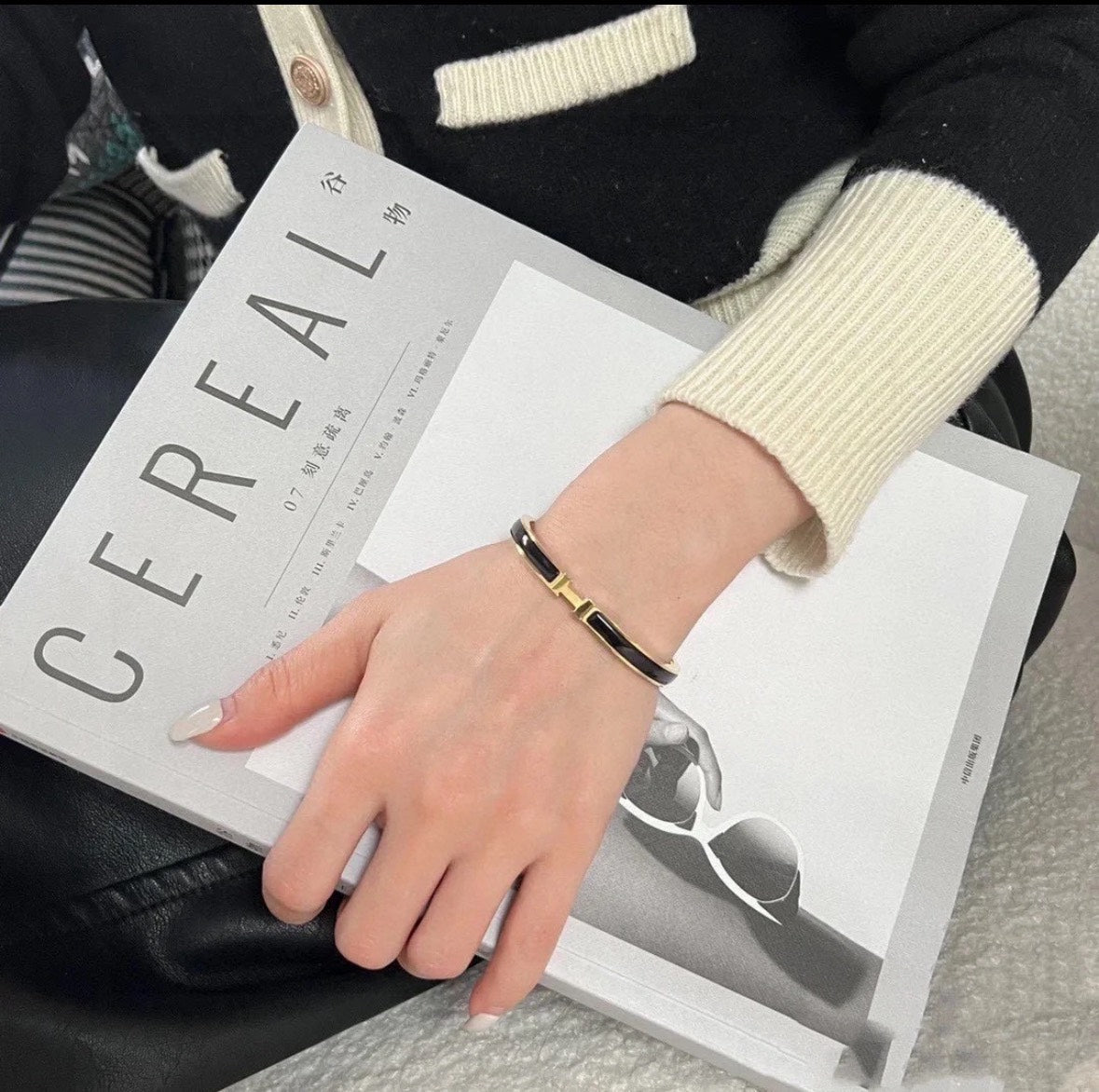 HermesH enamel bracelet