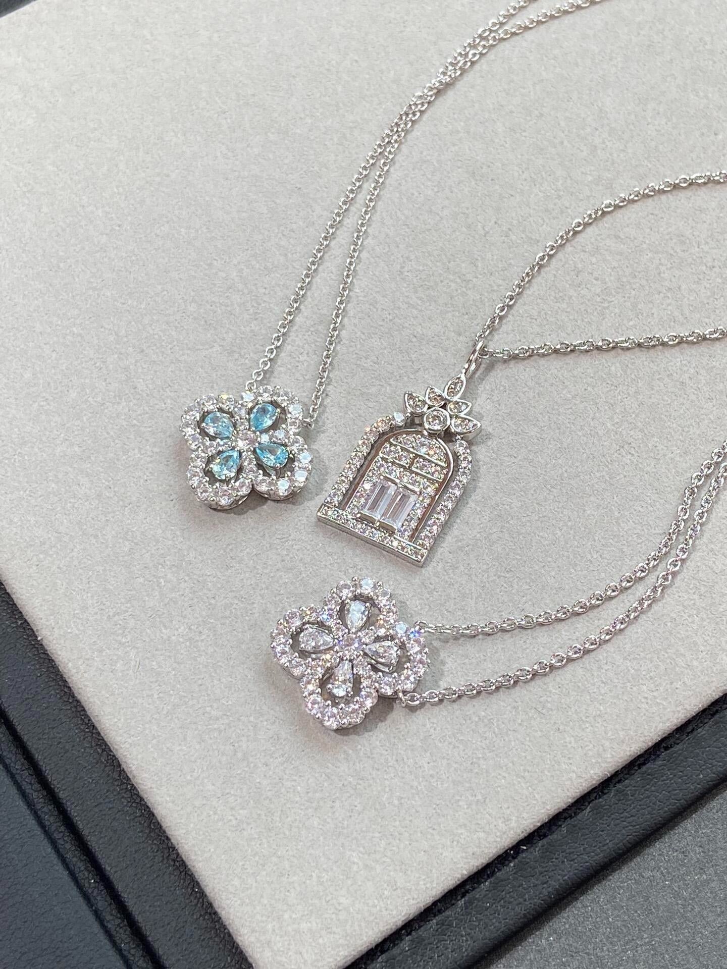 Harry Winston's four-leaf clover necklace
