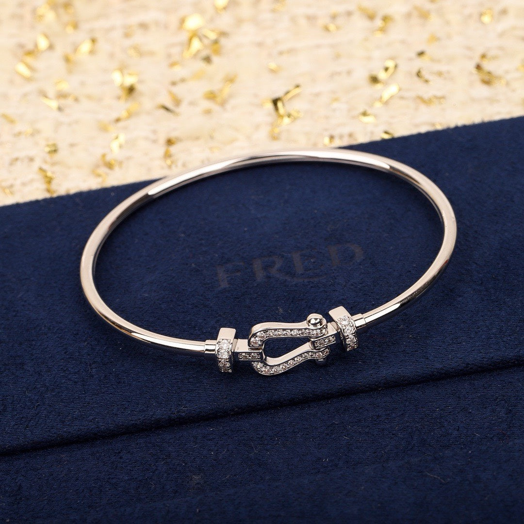 Fred's horseshoe bracelet