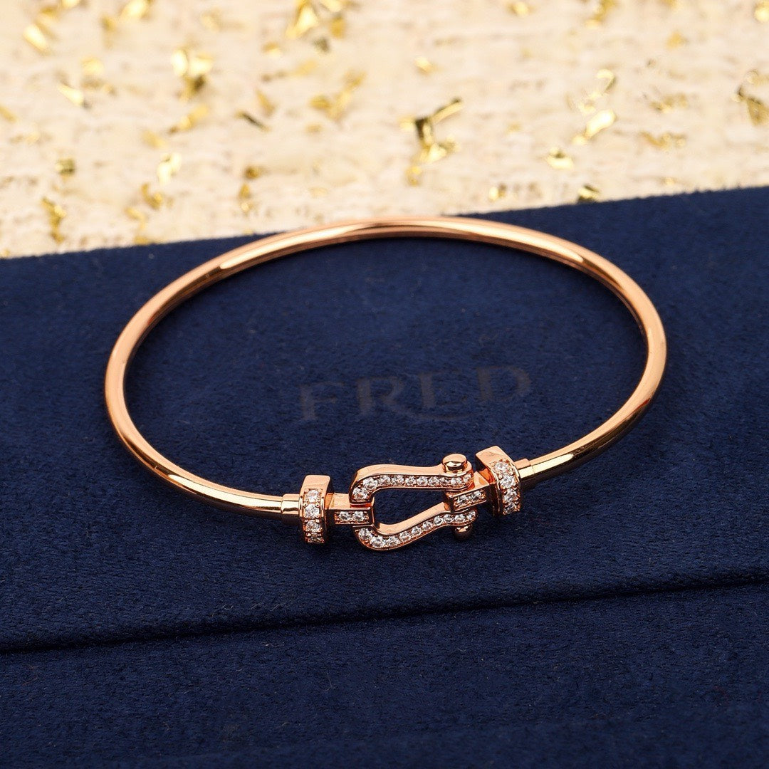 Fred's horseshoe bracelet
